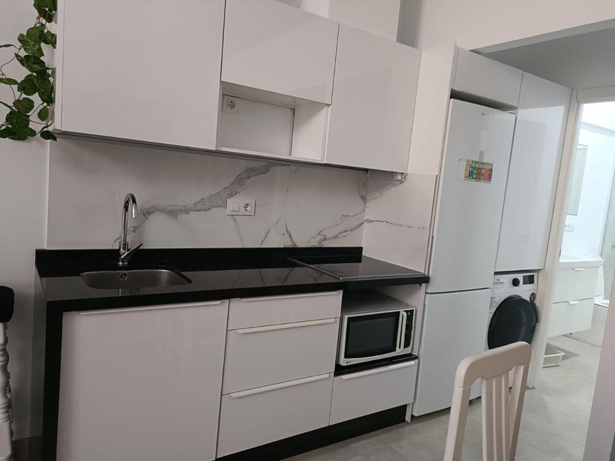 Emilio De La Cerda Huelin Apartment Malaga Bagian luar foto